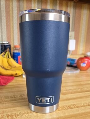 Yeti 30oz Navy Blue Tumbler
